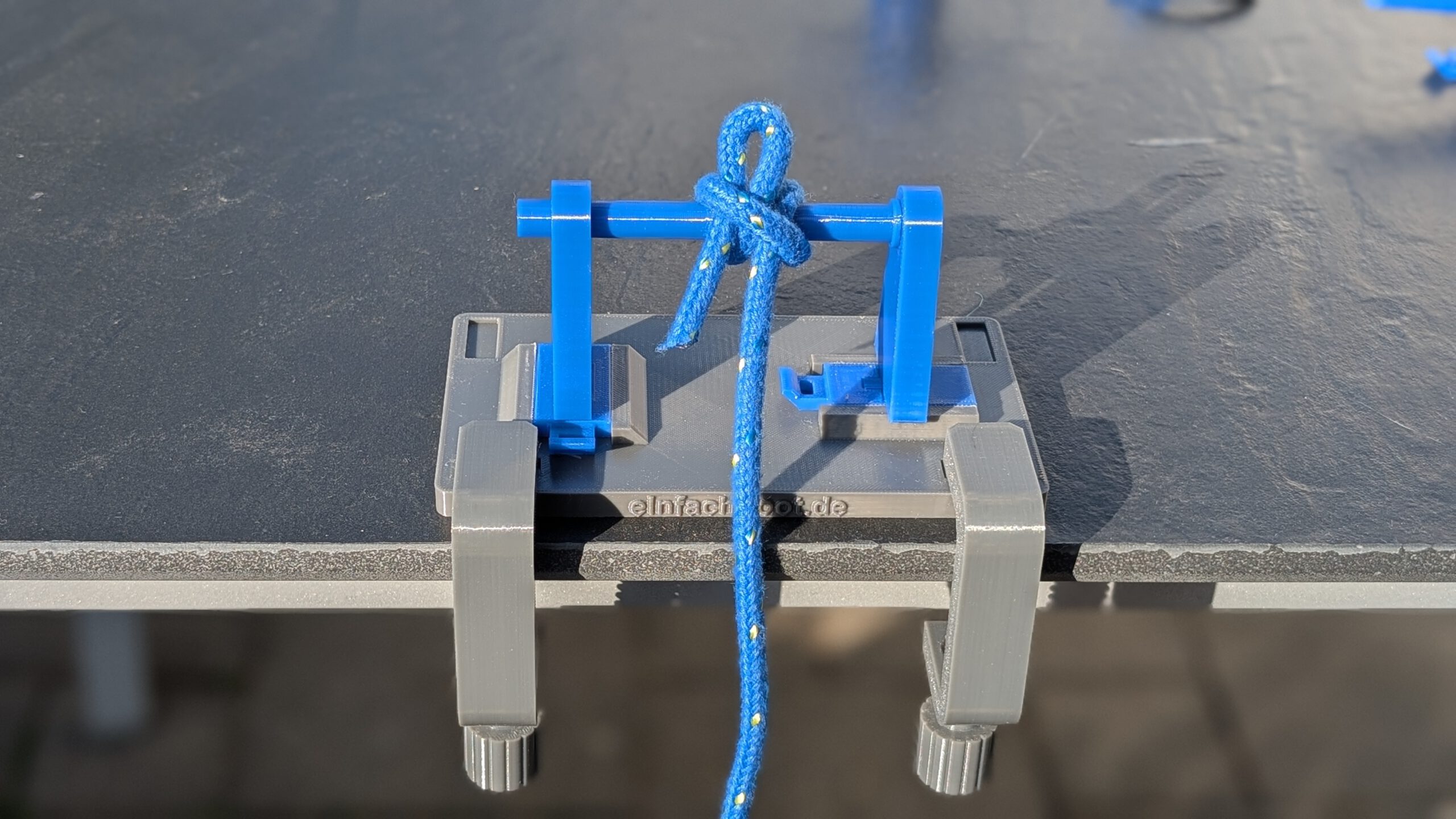 Knotenbrett zum Knoten lernen | Bootsknoten & Segelknoten | einfachboot.de – Bild 8