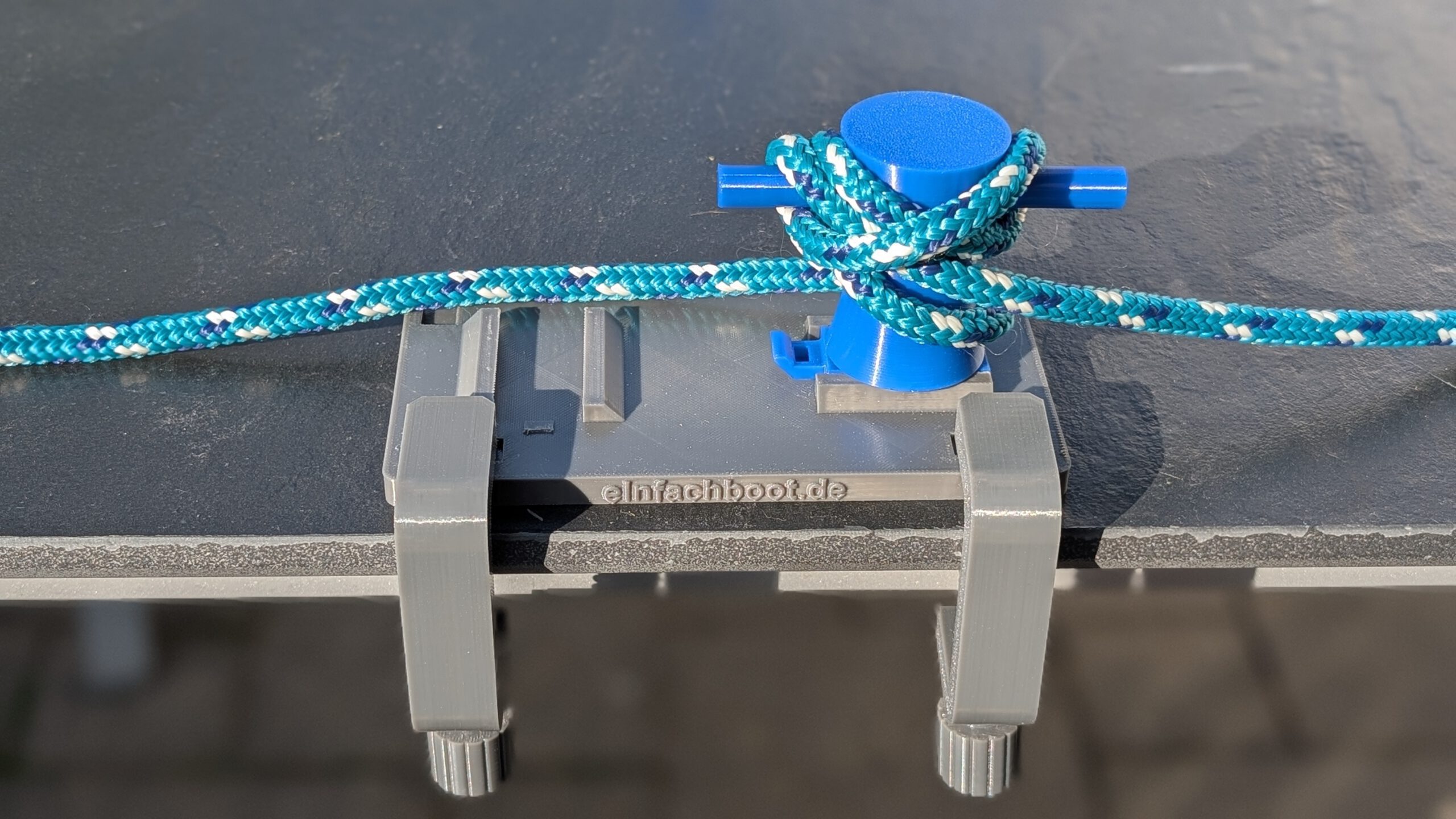 Knotenbrett zum Knoten lernen | Bootsknoten & Segelknoten | einfachboot.de – Bild 4